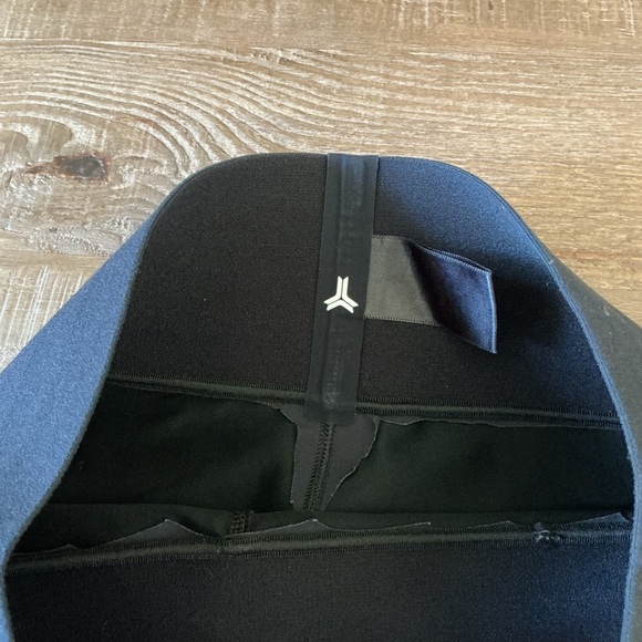 Ultracor Black Leggings with Sequin Detail - Picture 3 of 8